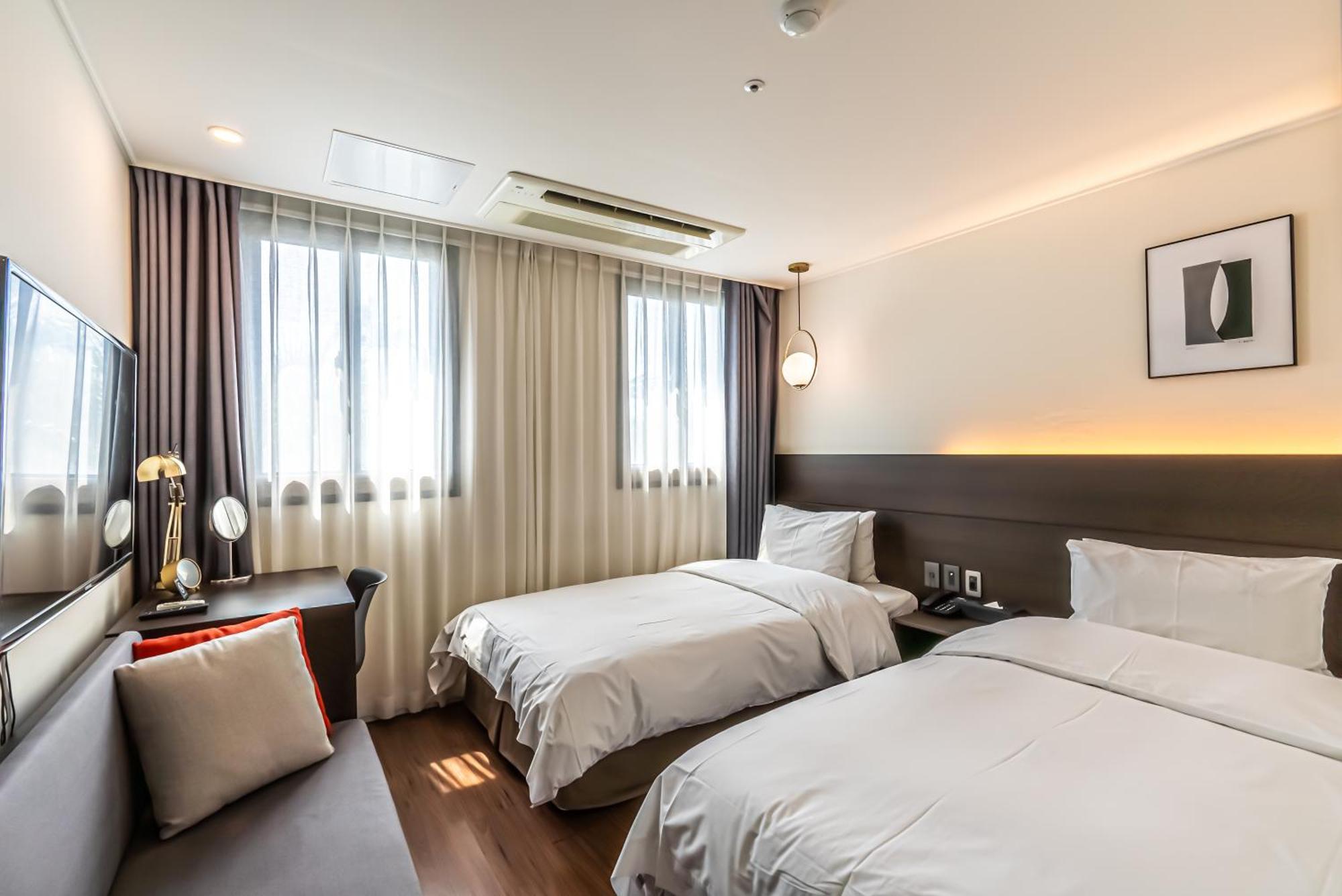 Hotel The Grang Jungmun ソギポ エクステリア 写真