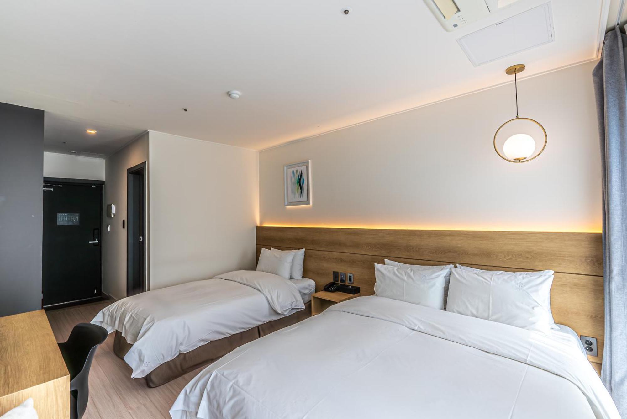 Hotel The Grang Jungmun ソギポ エクステリア 写真