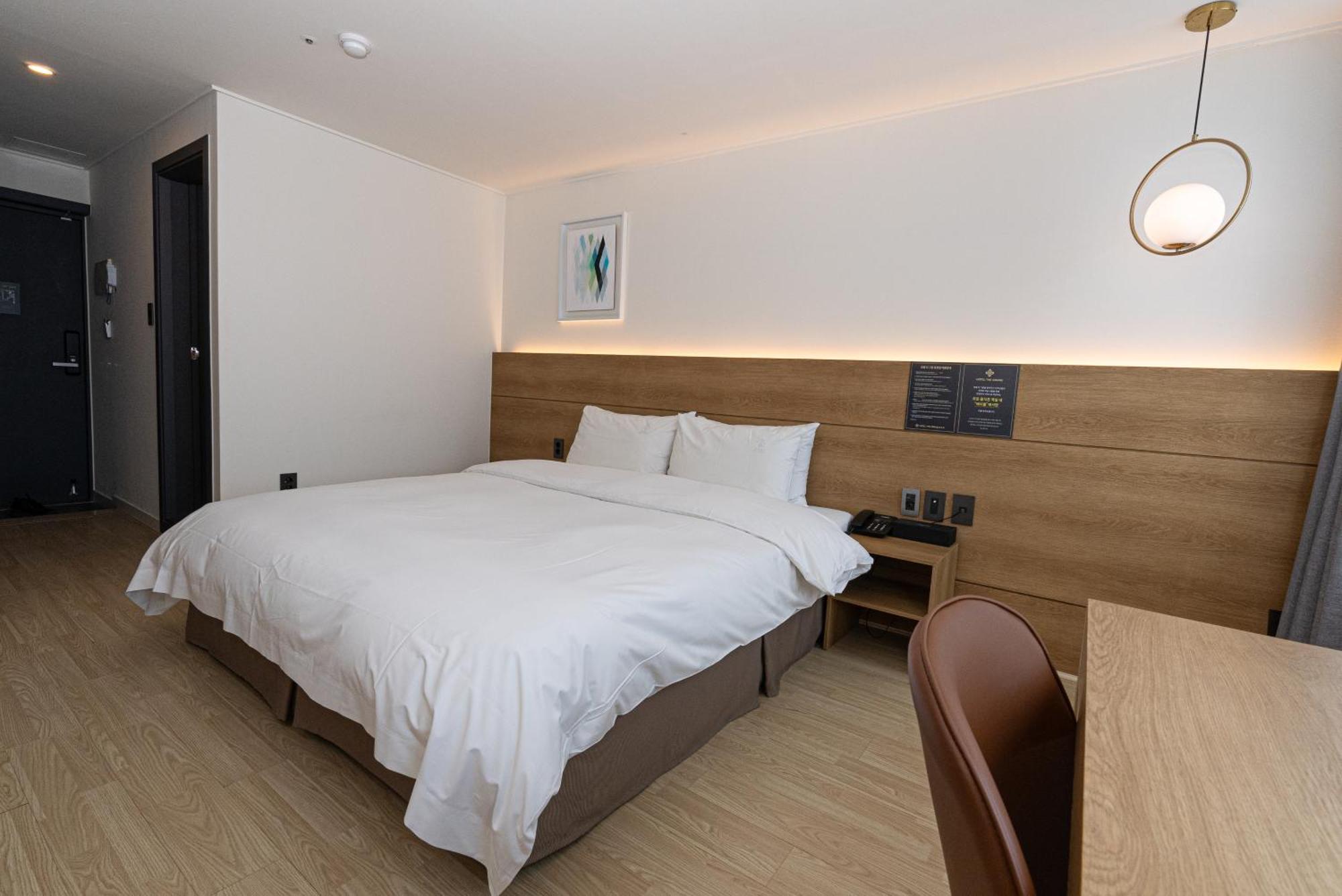 Hotel The Grang Jungmun ソギポ エクステリア 写真